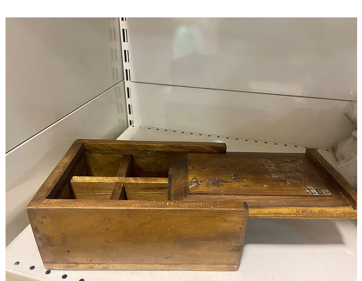 CONTENITORE LEGNO C/6SCOMPARTI 26X18 H105CM.