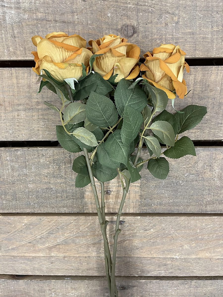 ROSE SPRAY ROYAL VELV. 65CM. 3PZ. MUSTARD