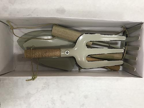ATTREZZI GIARDINO 4PZ. 18CM.CREAM