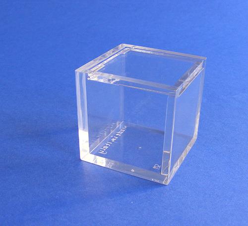 BOX TRASP. 4,5X4,5CM. 6PZ. C/COP. PER ALIM.