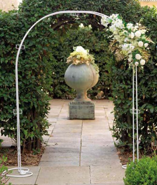 ARCO SPOSI C/PIEDE A CUORE H2,30 X1,60MT. BIANCO