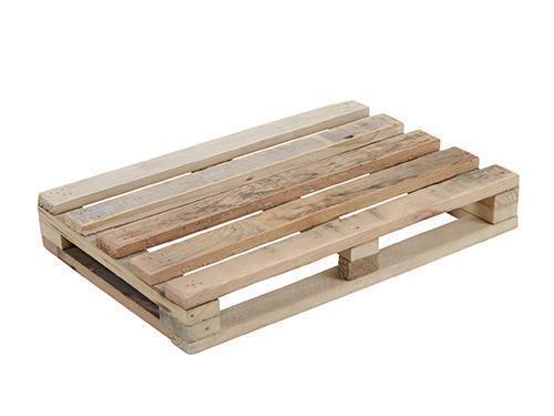 PEDANA DI LEGNO H55 36X24CM. NAT