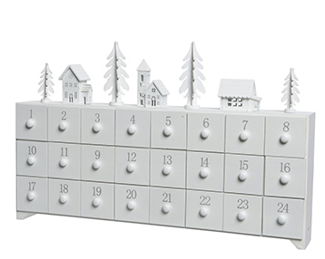 CALEND.AVVENTO C/CASE E ABETI H150 50X64CM. WH