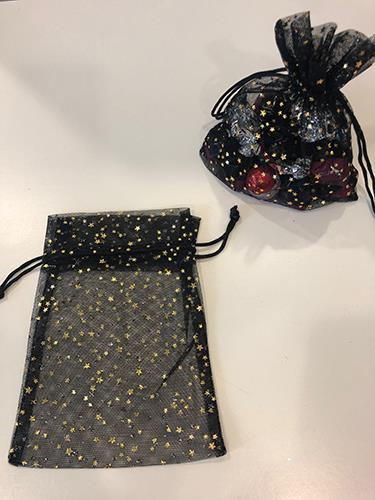 SACCH.TULLE C/STELLE ORO 10PZ. 12X17CM. NERO