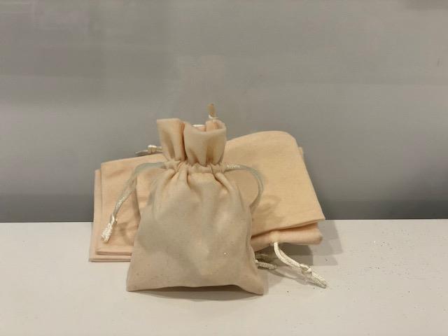 BAGS VELVET 5PZ. 9X12CM. CREAM