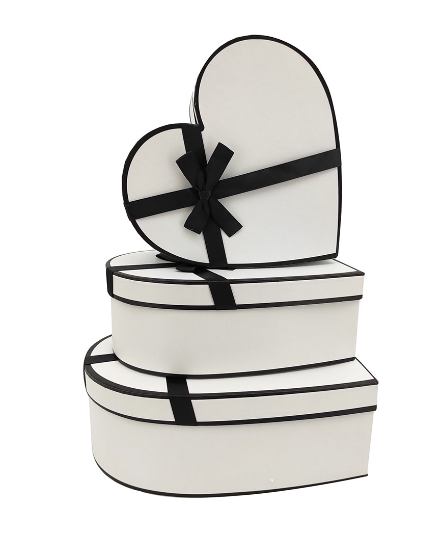 SCAT.A CUORE S/3PZ. H9-10-11 D26-30-33CM. BIANCO