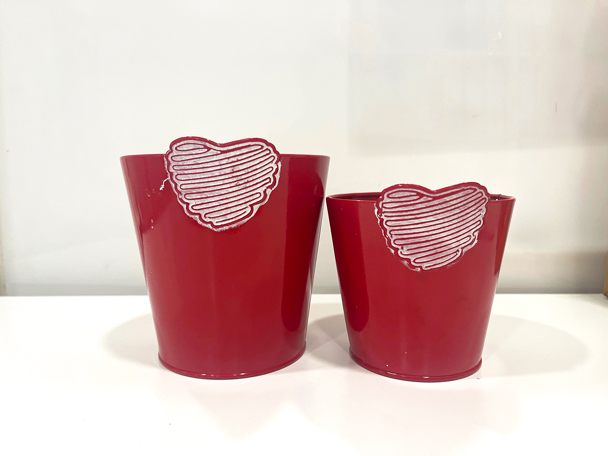 VASO LATTA C/CUORE S/2  D12,5-14,5 H11,5-14CM.