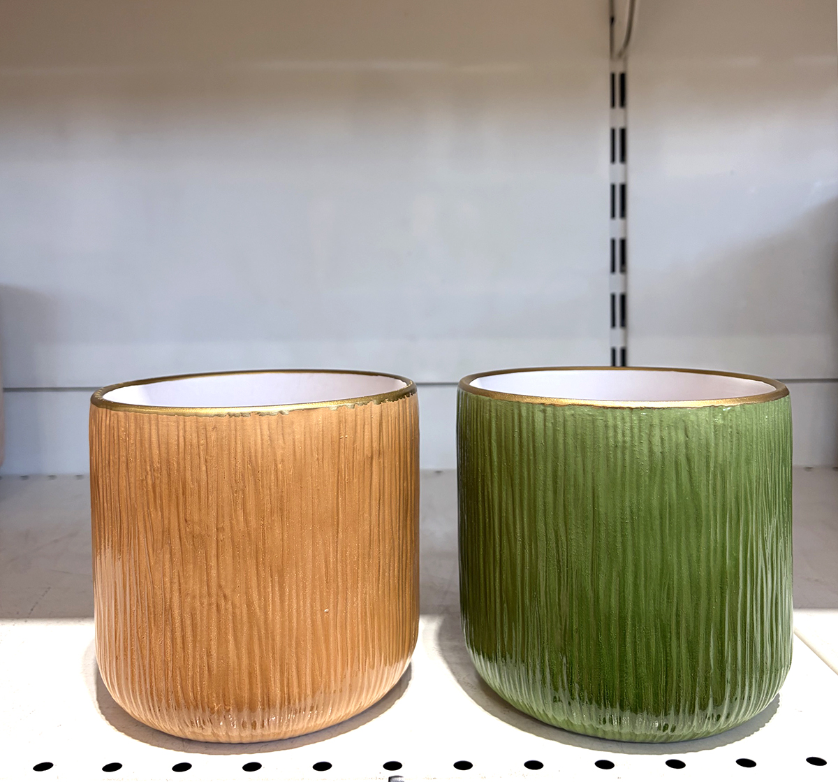 VASO CER. D13,5 H12,6CM. 6PZ. 2COL.ASS.