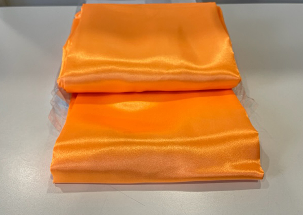 RIO SATIN 150CM.X3MT. ORANGE